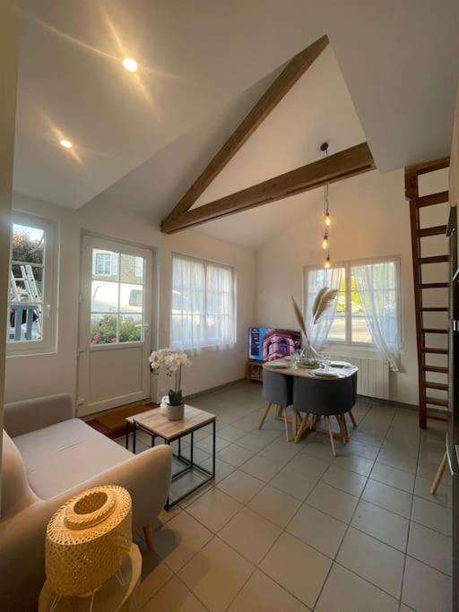 Charmante Maisonnette - 5 Min Du Pole Hippique De Saint-Lo ภายนอก รูปภาพ